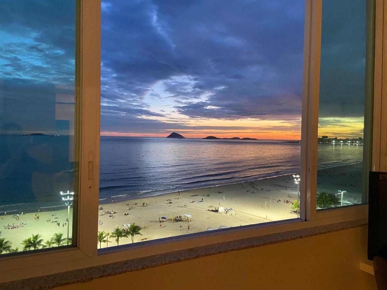 Apartamento Apto. Leme 10º Andar Frente O Mar Río de Janeiro